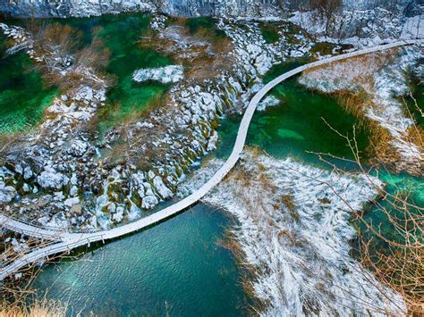 How to visit the frozen Plitvice Lakes in winter - Adventurous Miriam