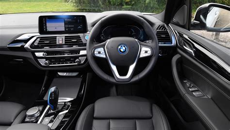 BMW iX3 interior, dashboard & comfort | DrivingElectric