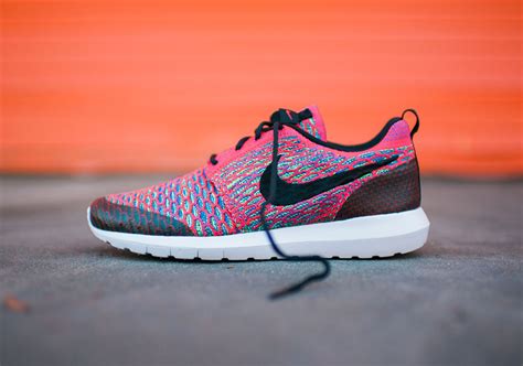 The Nike Flyknit Roshe Almost Goes Multi-Color Again - SneakerNews.com