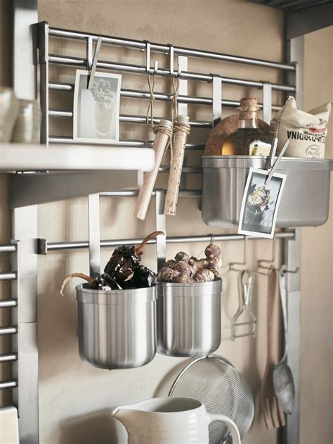 Rangements muraux : pour des articles de cuisine à portée de main - IKEA