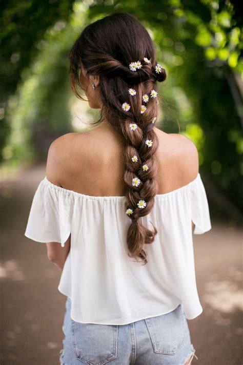 daisy flower braid by @luxyhair