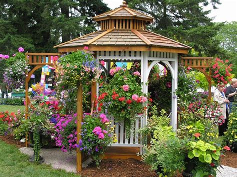 Cozy 25+ Backyard Flower Garden Ideas With Gazebo — Freshouz Home ...