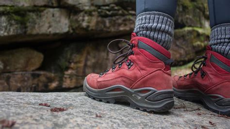 7 Best Sock Liners For Hiking: Top Picks To Keep Your Feet Comfy & Dry