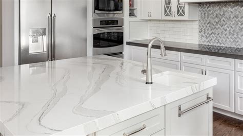 How To DIY Faux Marble Countertops For Under $100, According To a Pro ...