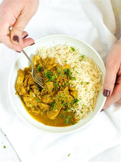 Slow Cooker Chicken Curry - The Easiest EVER recipe!