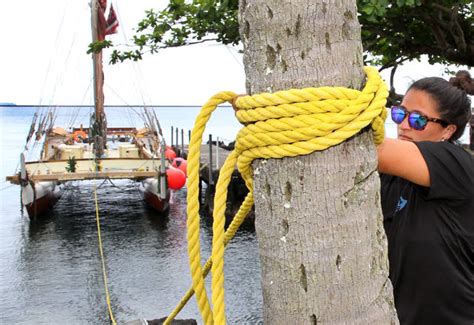 Hokule‘a, crew welcomed in Hilo - Hawaii Tribune-Herald