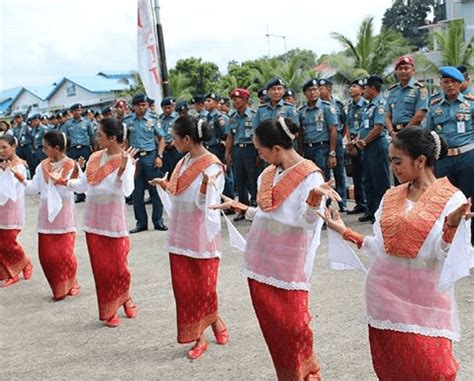 Asal Usul dan Sejarah Tari Lenso, Tari adat dari Maluku - Sering Jalan