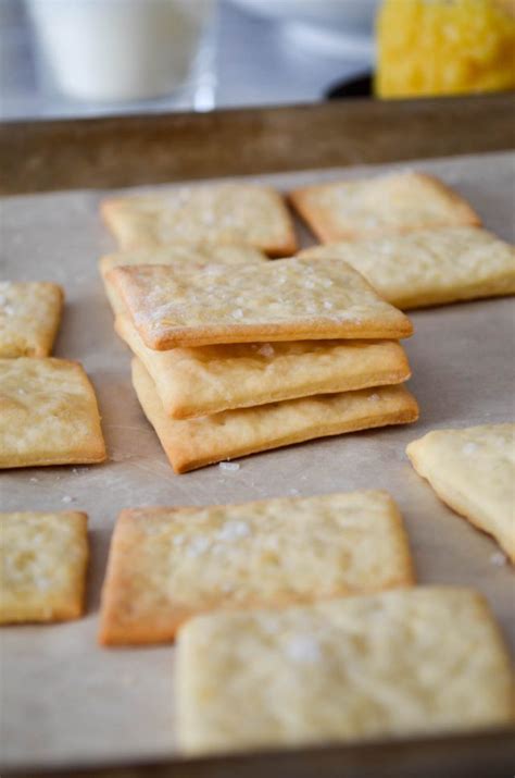 homemade saltine crackers recipe