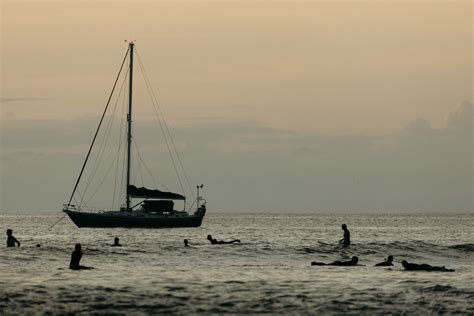 Surfing Uluwatu on Behance