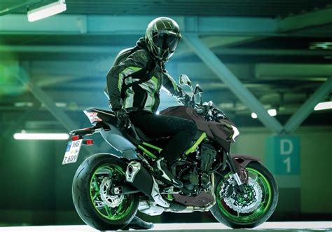 2023 Kawasaki Z900 Images [HD]: Photo Gallery of 2023 Kawasaki Z900 ...