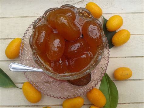 Kumquats confits à la vanille | Winter desserts, Kumquat recipes, Fruit ...