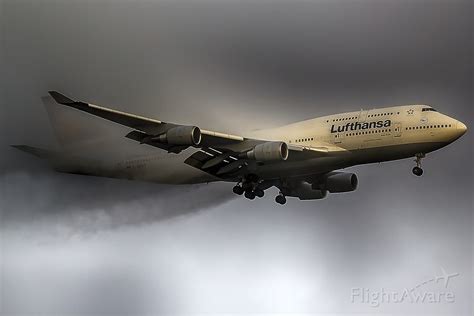 Photo of Lufthansa B744 (D-ABVT) FlightAware | Aviação, Lufthansa cargo ...