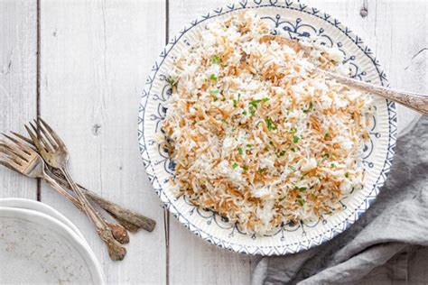 Arabic Rice with Vermicelli (Traditional Recipe) - Hungry Paprikas