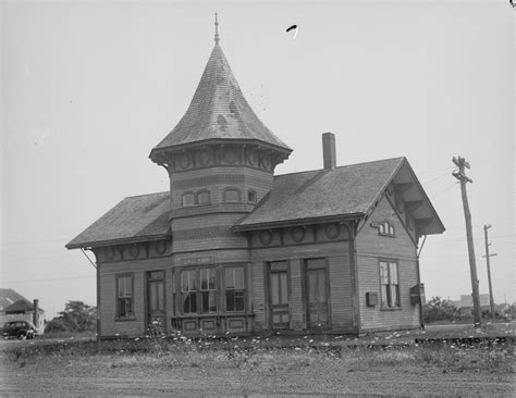 Railroad Station, Chatham Mass (2) - Lost New England