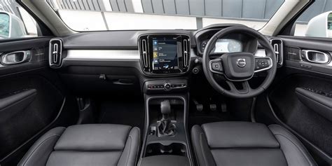 Volvo XC40 Interior & Infotainment | carwow