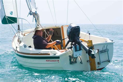 Best Small Sailboats, Beginner and Trailerable Sailboats | Cruising ...