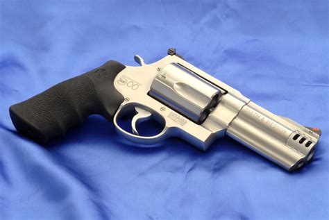 Weapons: Smith & Wesson .500 Magnum