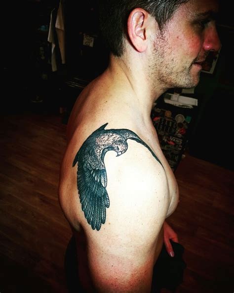 #shoulder #tattoo #shouldertattoo #ink #linework #dotwork #hawk #bird # ...