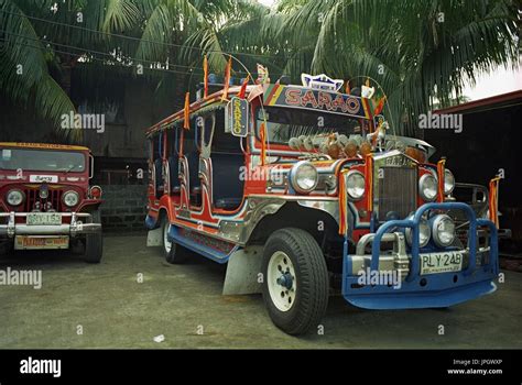 Sarao motor jeepney hi-res stock photography and images - Alamy