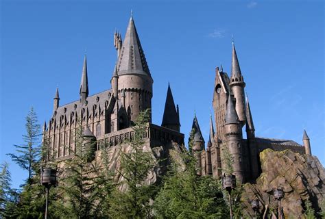 File:Wizarding World of Harry Potter Castle.jpg