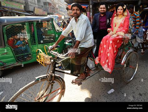 Bangladesh Old Dhaka Rickshaw Photography Print - www.espiritudetierra.com