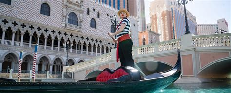 Indoor & Outdoor Gondola Rides | The Venetian® Las Vegas