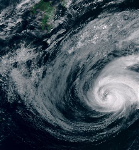 Cloud Structures - 'Tropical Cyclone' - Examples (1-12)