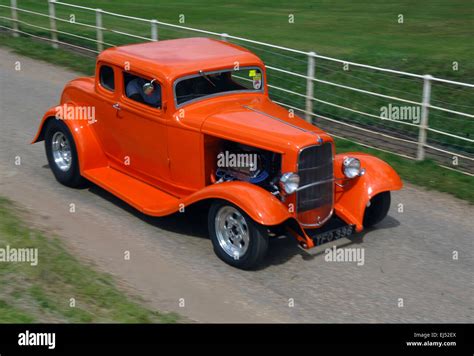 1932 Ford Model B 5-window Coupe hot rod Stock Photo - Alamy