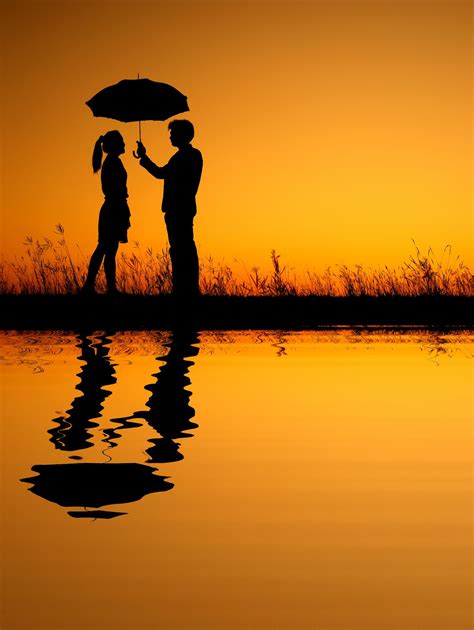 Romantic Love | The 10 Most Beautiful Shots in Silhouette Photography!