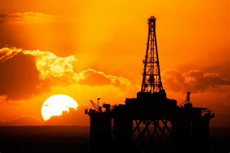 sunset-oil-rig-fb - American Energy Alliance