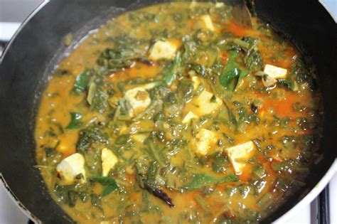 Bethica's Kitchen Flavours: Palak Paneer (Spinach-Cottage Cheese) in ...