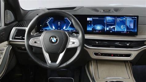 BMW X7 2023 Facelift - INTERIOR details (new CURVED SCREEN) - YouTube