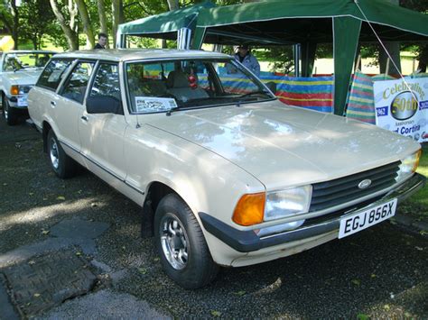 TopWorldAuto >> Photos of Ford Cortina Estate - photo galleries