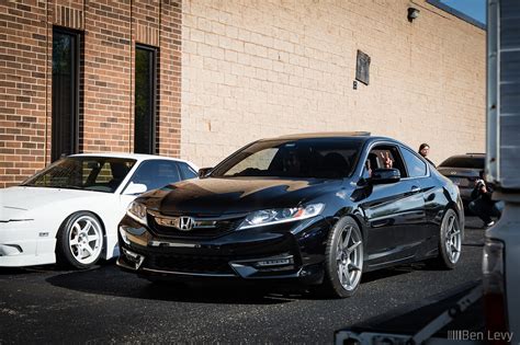 Black Honda Accord Coupe - BenLevy.com