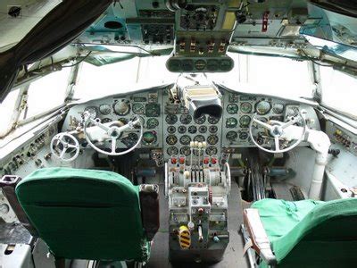 Jet Airlines: Boeing 707 Cockpit