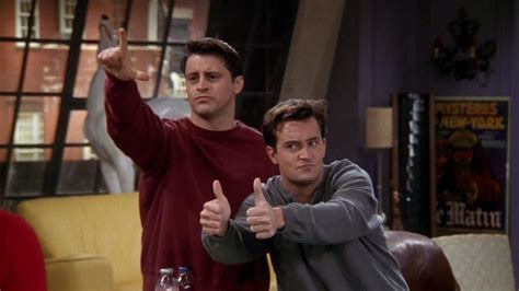 Quiz - Chandler ou Joey: quem fez estas coisas em Friends?