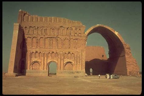 This picture is a Mosque that was built during the Abbasid Empire ...