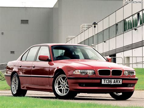 E38 BMW 7-series Sport in Imola Red #FieldsBMW #FieldsAuto #BMW Bmw ...