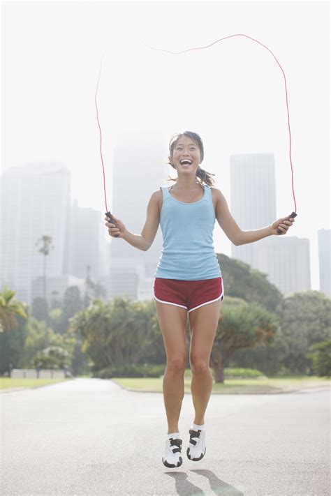 10-Minute Workout: Torch Calories Jumping Rope (VIDEO) | HuffPost