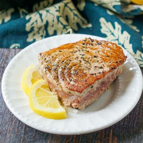 Pepper Tuna Steak with Easy Lemon Dijon Sauce in 15 minutes!