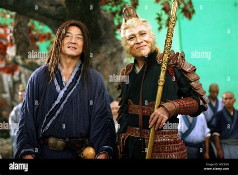 THE FORBIDDEN KINGDOM, Jackie CHAN (left), Jet Li as The Monkey King ...