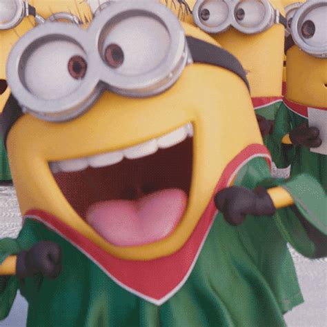 Top 10 Funniest Minions GIFs | Minions funny, Minion gif, Funny minion ...