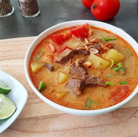 Soto Betawi - Jakarta Beef Soup Recipe - RecipeGuru