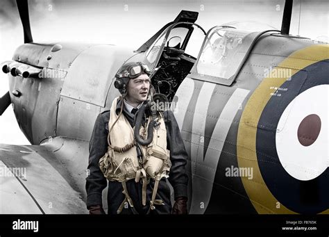 RAF WW2 Pilot with Spitfire Stock Photo - Alamy