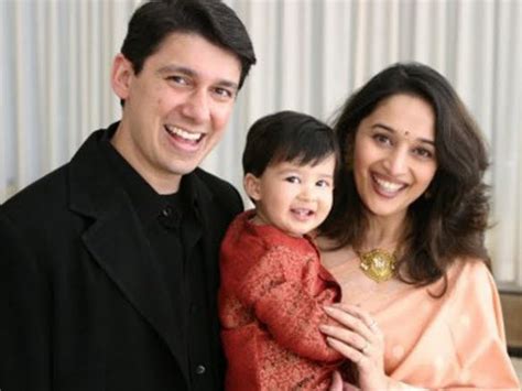 Actress Madhuri Dixit Family Pics | Actress Madhuri Dixit Celebrity ...