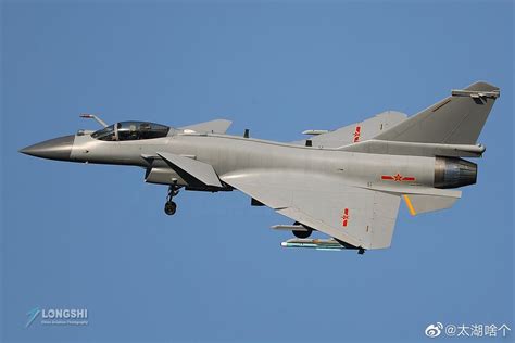 Chengdu J-10: The Vigorous Dragon - Chinese State of the Art Fighter ...