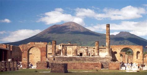 Pompei & Vesuvius Tour - Blue Grotto Tours