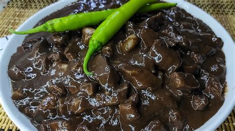 HOW TO COOK PORK DINUGUAN ALA GOLDILOCKS | EASY DINUGUAN RECIPE! - YouTube