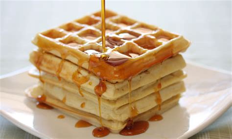 Waffles with hot maple syrup | WizardRecipes