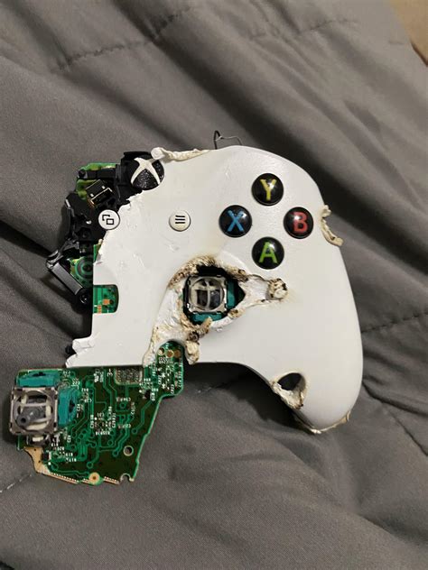 I dropped my controller, any way too fix it? : r/playstation